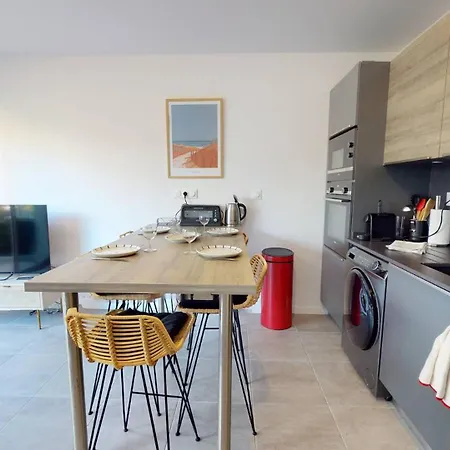Apartment Terrasses Saint Georges: Tranquil Center Retreat Near Marine