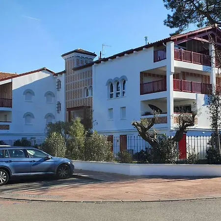 Apartment Terrasses Saint Georges: Tranquil Center Retreat Near Marine