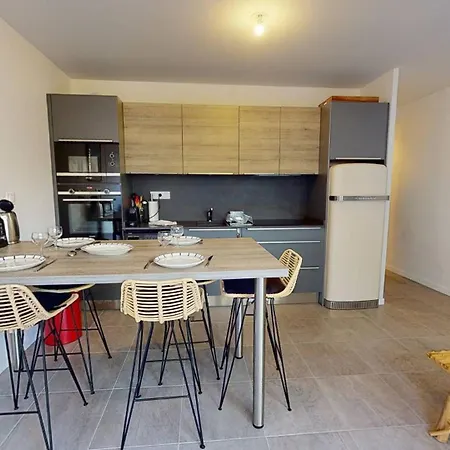 Apartment Terrasses Saint Georges: Tranquil Center Retreat Near Marine *